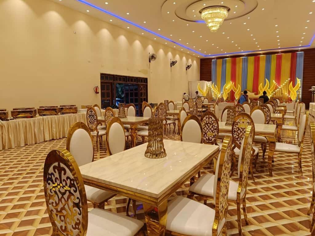 Focus Club And Resort Ranchi Extérieur photo