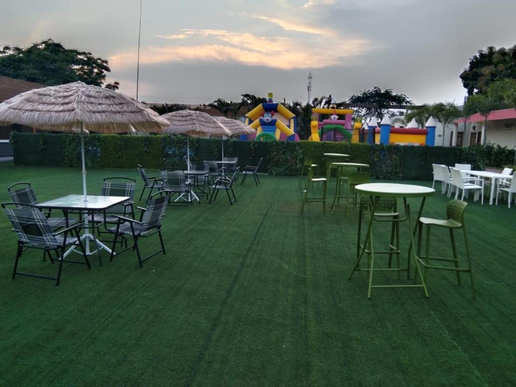 Focus Club And Resort Ranchi Extérieur photo